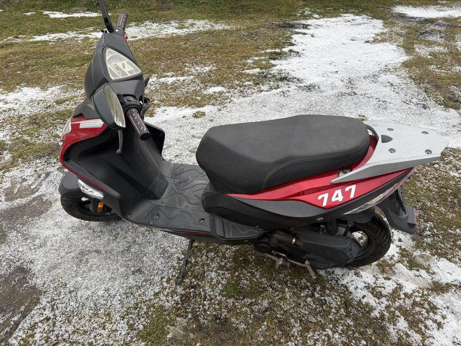 Skuter Romet 747