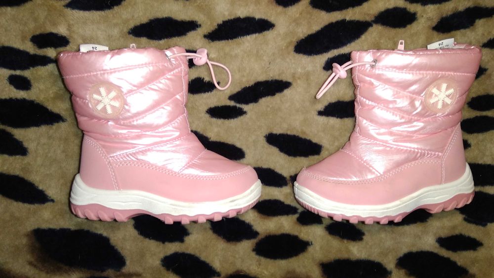 Продам детские сапожки