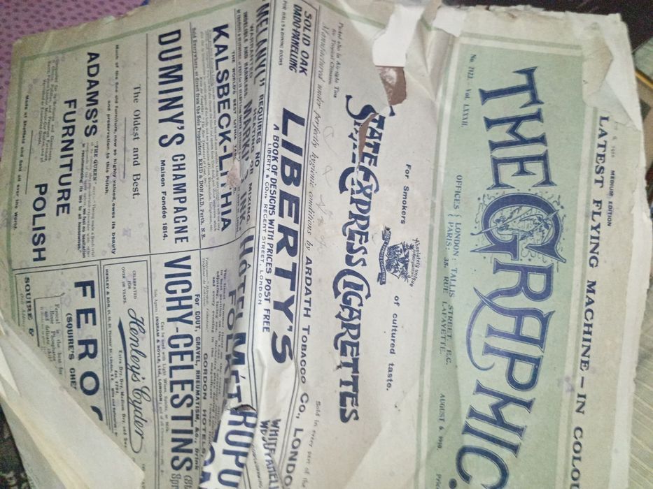 Jornal antigo defeito