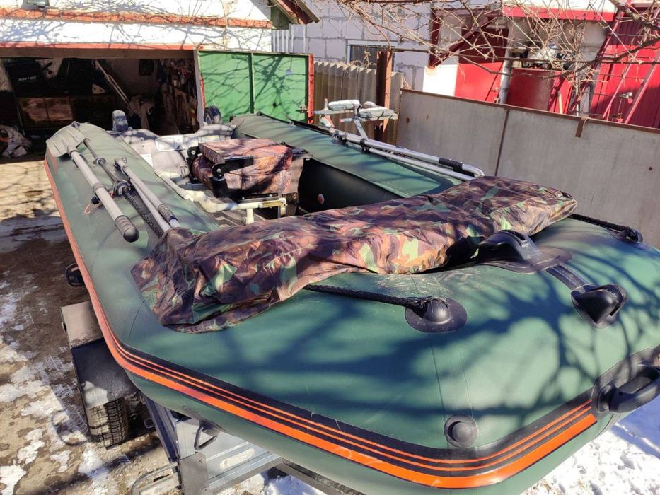 Надувний човен + мотор Suzuki