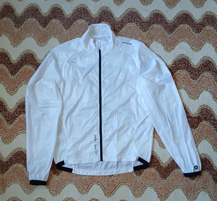 Веловітрівка BTWIN 700 ultralight wind jacket