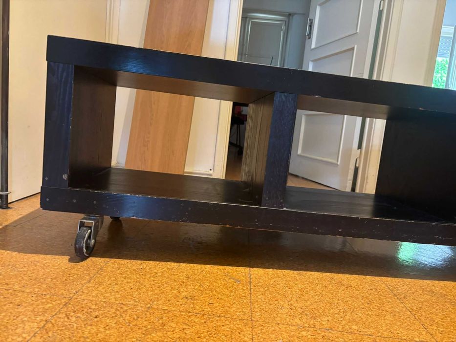 Aparador de TV para restauro
