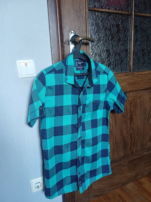 Теніска в клітинку