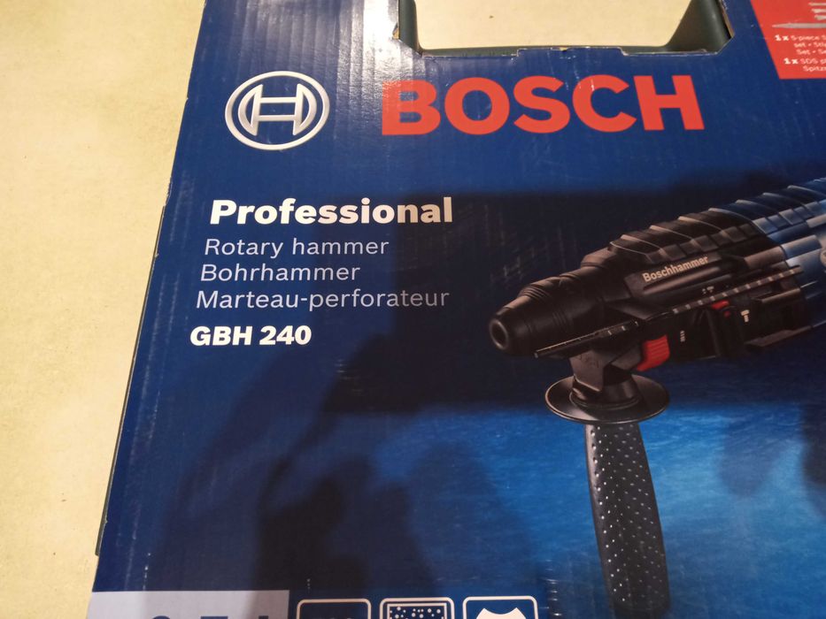 Nowy młot udarowy SDS-plus GBH 240 DRE firmy Bosch.