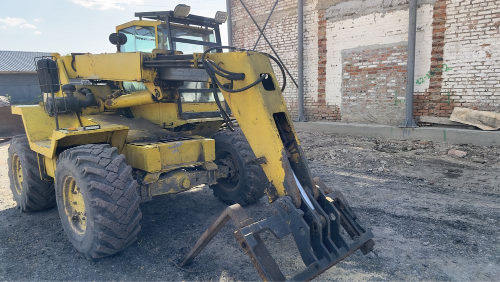 Телескопічний навантажувач