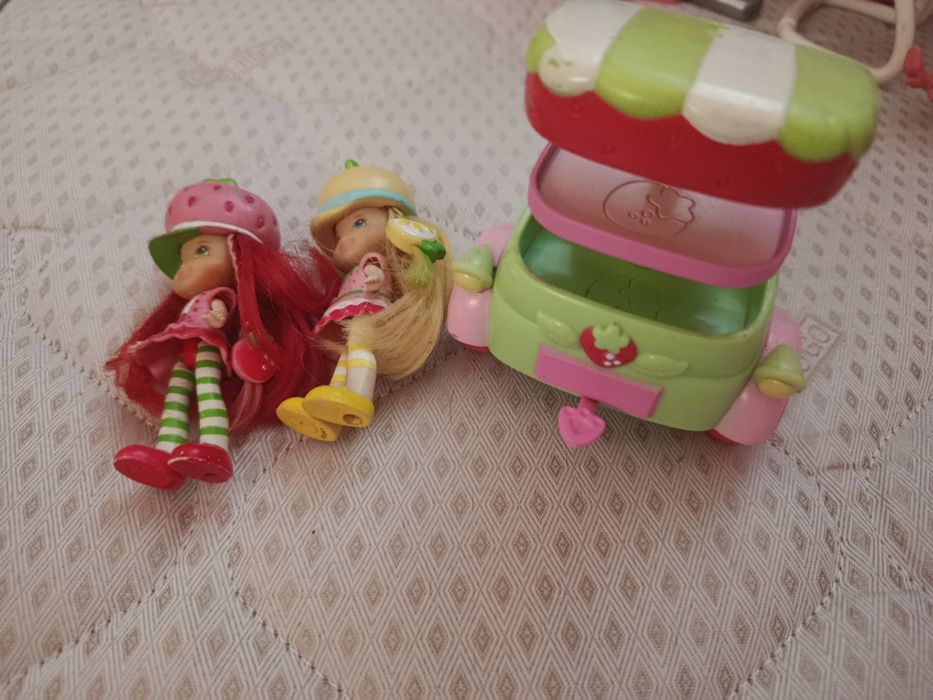 Conjunto antigo de brinquedos Moranguinho