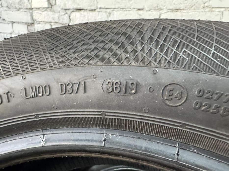 Зимові шини CONTINENTAL 225/55 r17