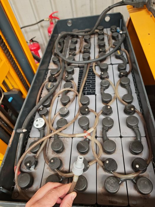 Empilhador Elétrico 4 Caminhos / Lateral Multidirecional Jungheinrich