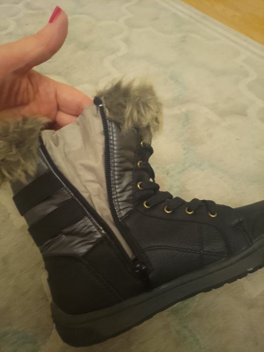 Zimowe buty dla dziewczynki