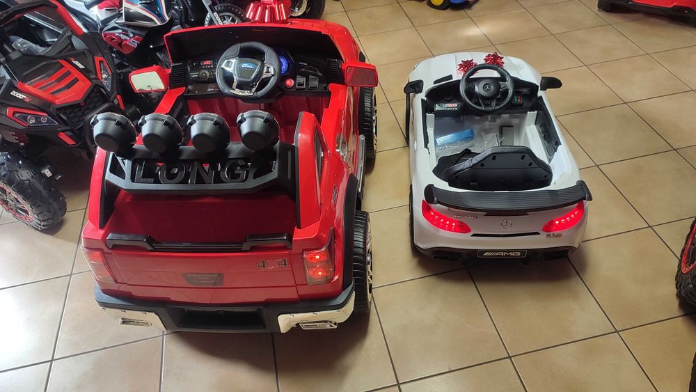 Samochód Auto Mercedes GTR-S biały na akumulator dla dzieci