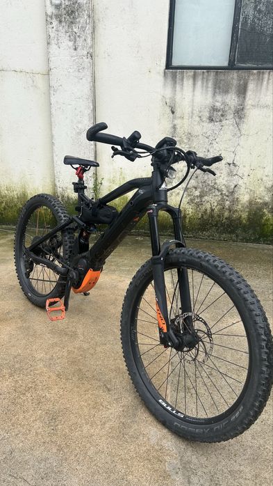 Bicicleta eletrica de MTB com motor bosch.
