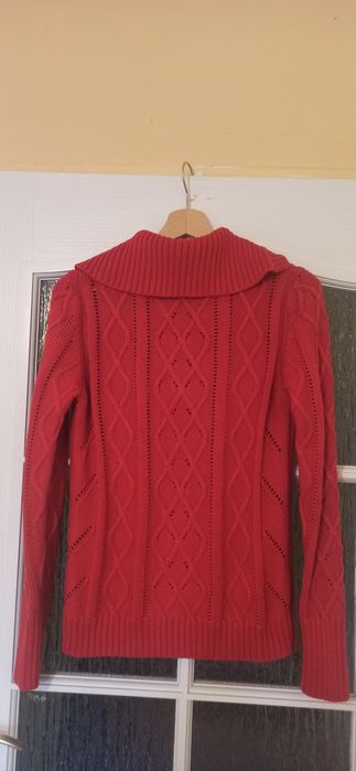 Sprzedam czerwony sweter damski firmy Oliwer