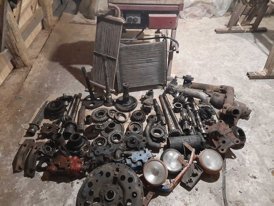 Запчасти до МТЗ Б/У