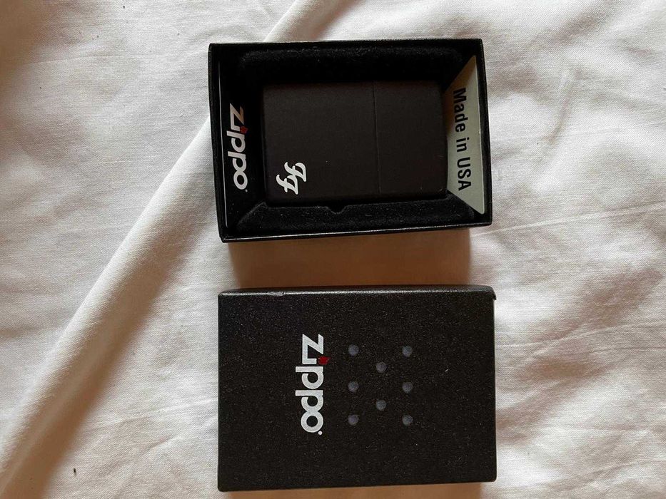 Isqueiro Zippo Foo Fighters, nunca foi usado edição limitada .