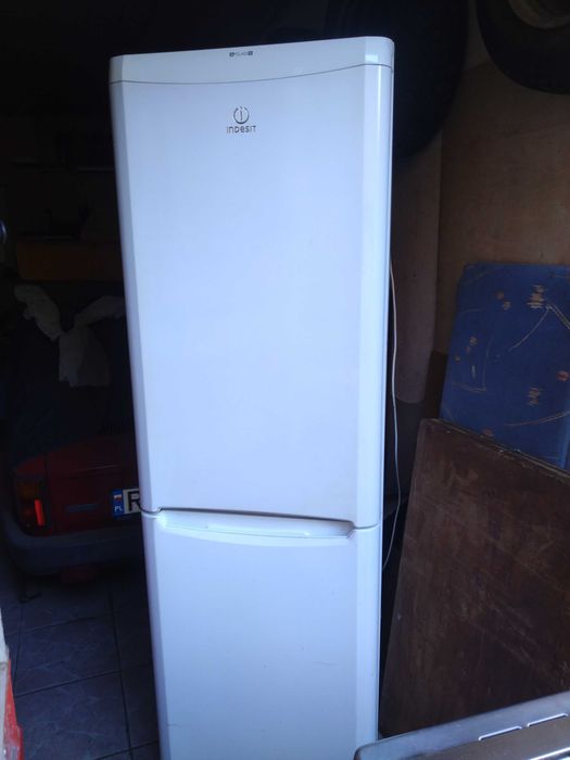 Lodówka Indesit