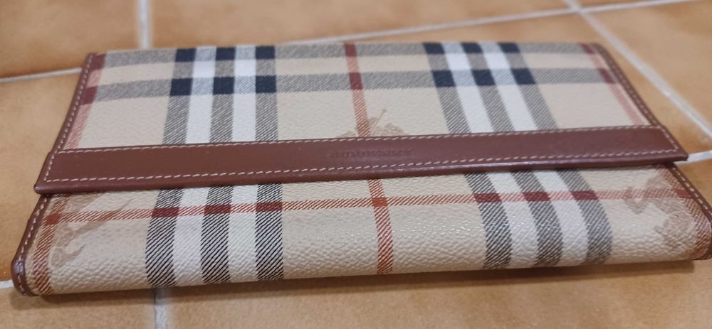 Carteira Burberry