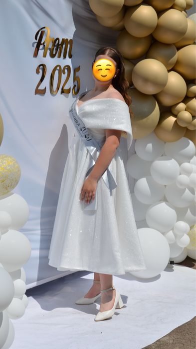 Продам    сукню