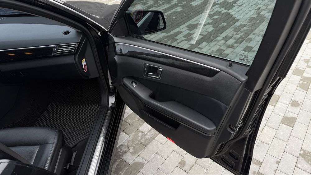 Mercedes-Benz E-Class W212
