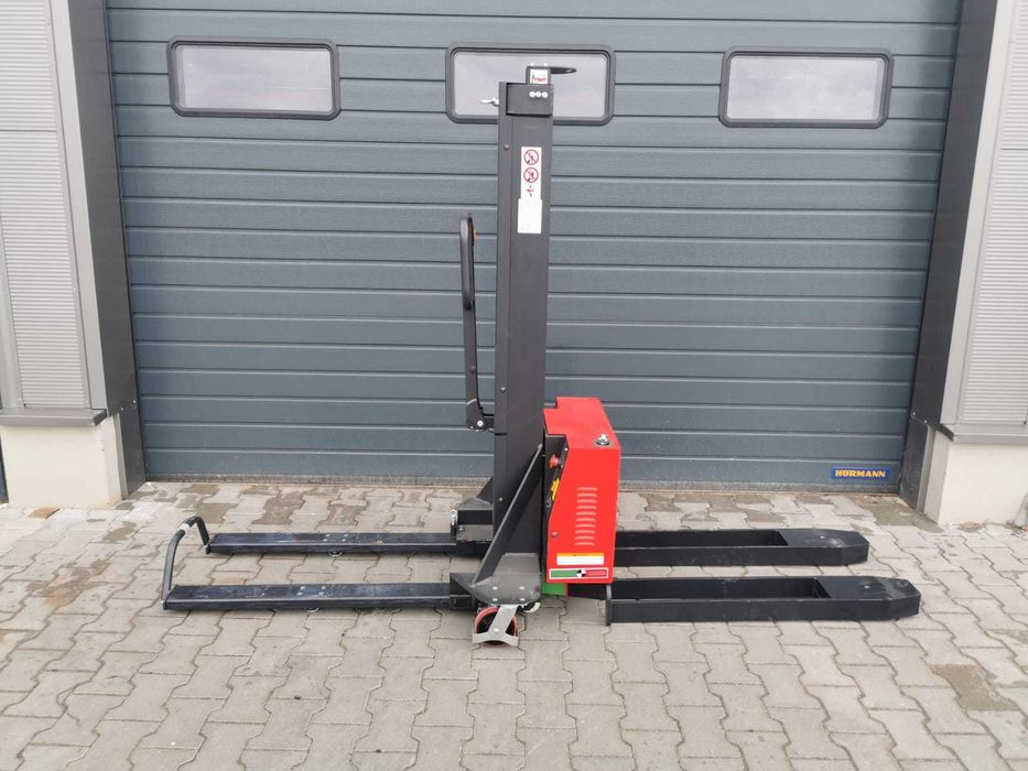 Wózek samozaładowczy SP05F1300 zamiast winda na busa
