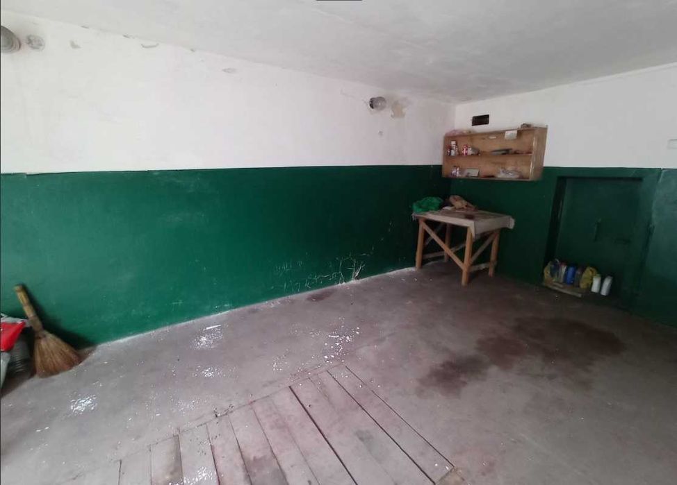 Цегляний гараж з підвалом в ГК Ветеран вул. Сиваська, 1А