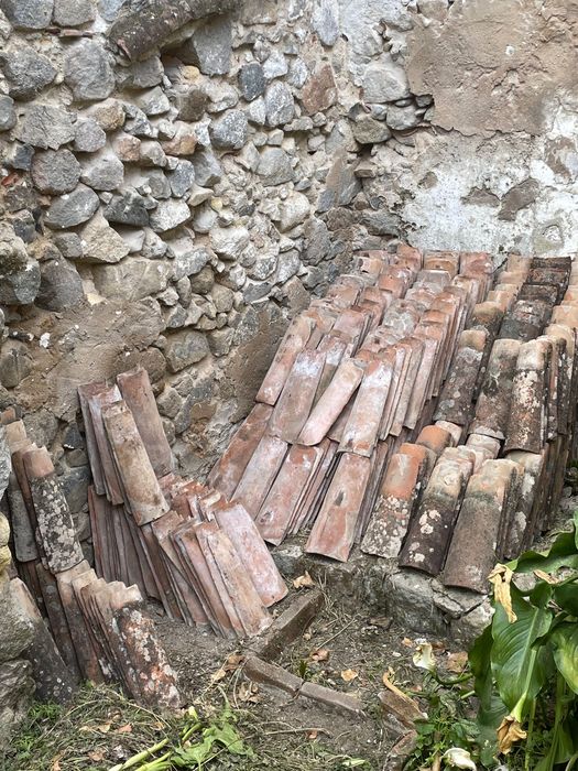 Telhas de canudo antigas