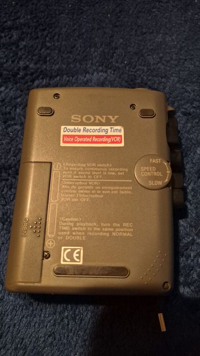 Колекційний  плеєр  Sony TCM-40DV