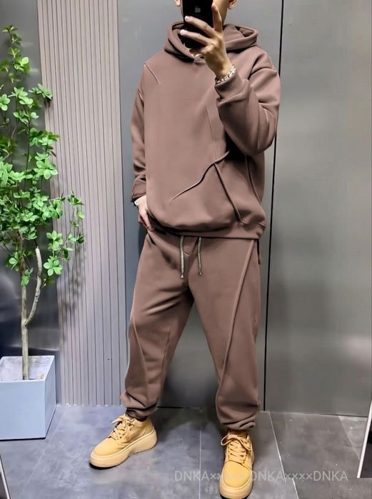 Чоловічий спортивний костюм весняний