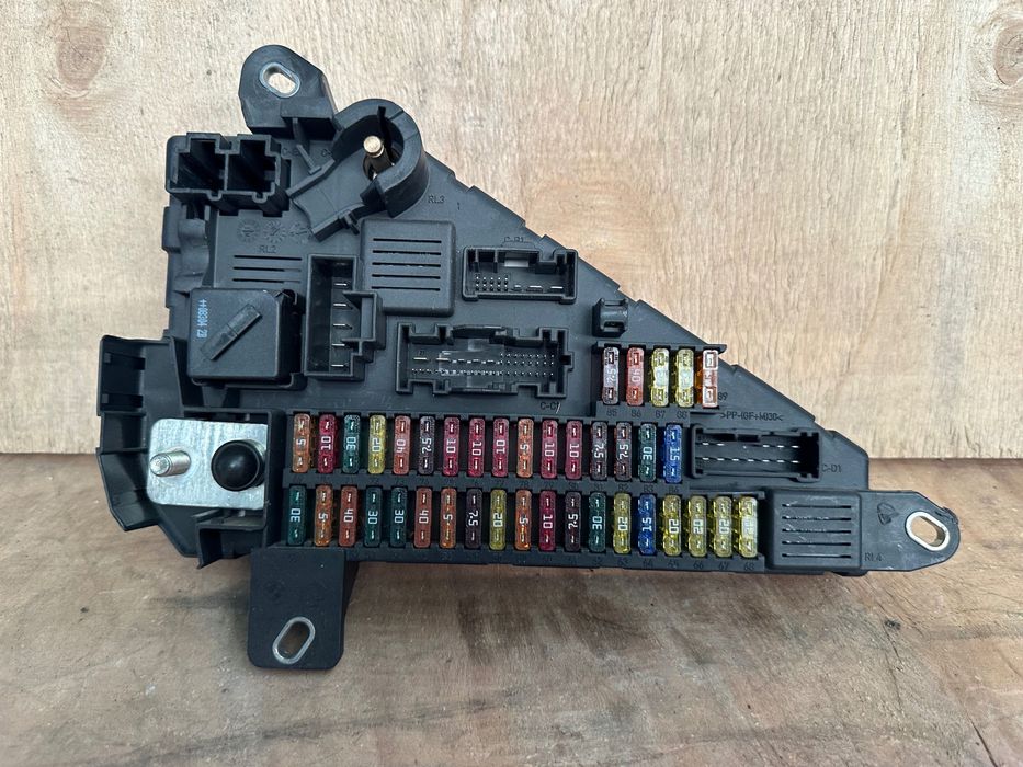 Módulo Caixa de Fusíveis BMW E60 E61 520D 525D 530D 9138.830-01