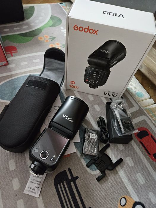 Godox v100n lampa błyskowa do aparatów Nikon nowa