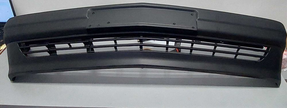 Бампер передній на Mercedes 190 (W201) 10.82-08.93 Мерседес 190