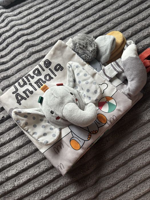 Розвиваюча тактильна книжка шуршалка junge animals