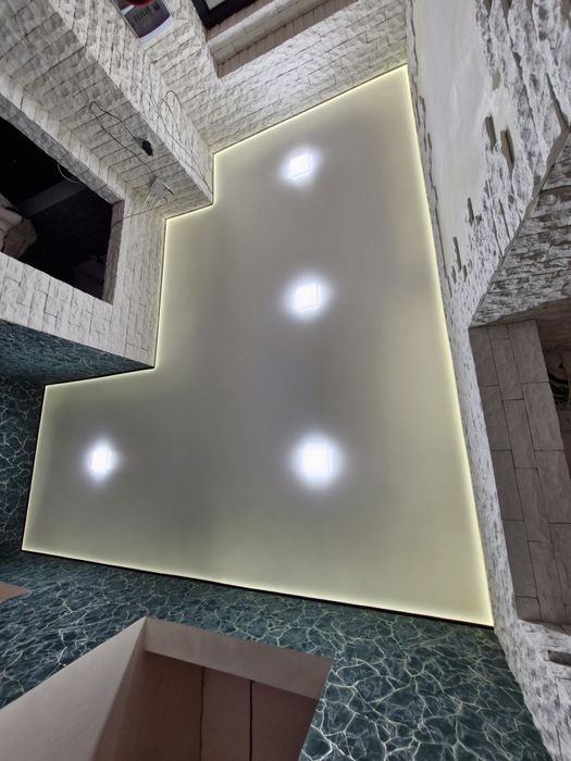 Натяжні стелі потолки