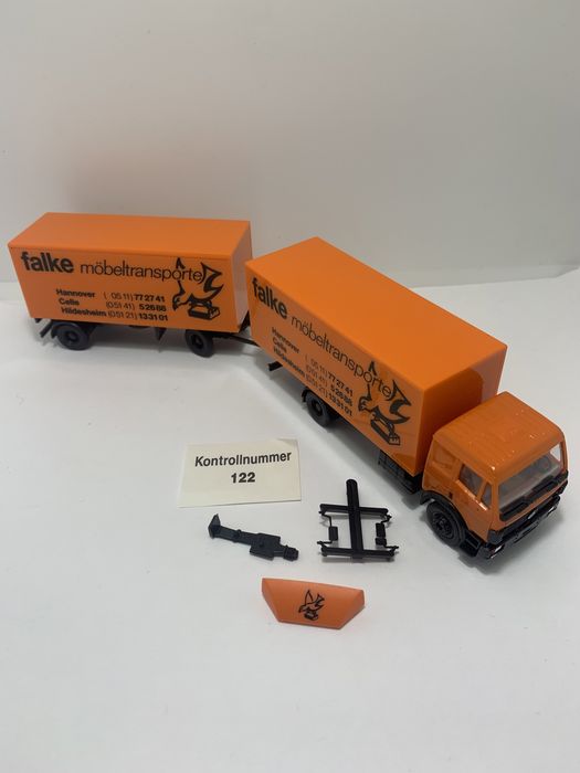 Camião Mercedes da Herpa escala H0 1/87