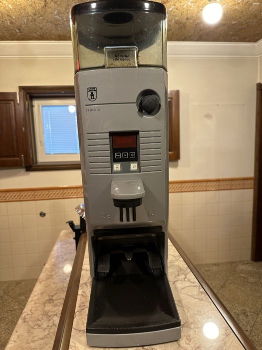 Moinho de Café  AZKOYEN