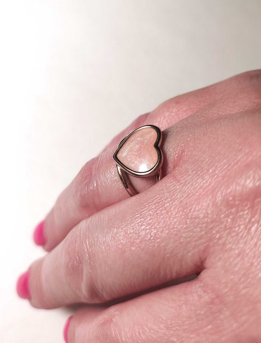 Pandora pierścionek z sercem • kolor 14k różowe złoto • emalia • serce