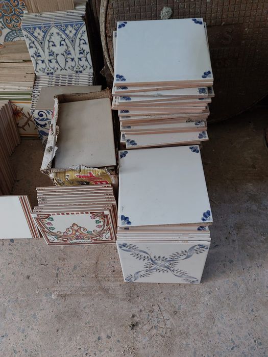 Azulejos - Materiais de Construção Civil