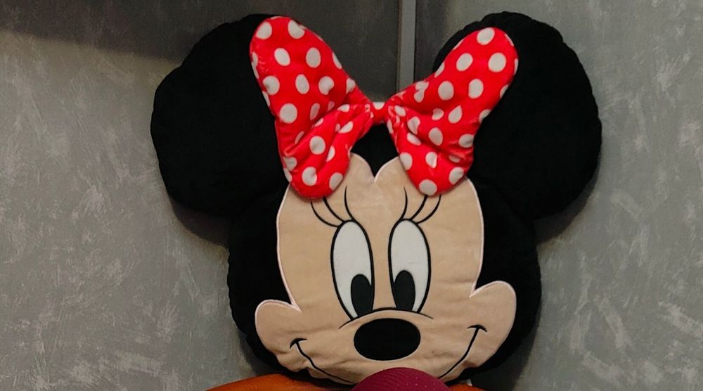 Almofada e peluches da Minnie