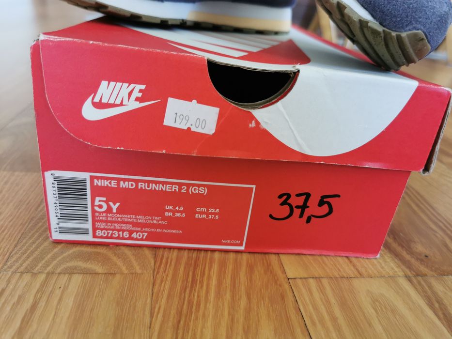 Niebieskie sneakersy damskie Nike 37,5