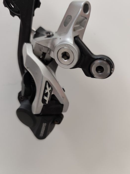 Przerzutka tylna Shimano XT RD-M786