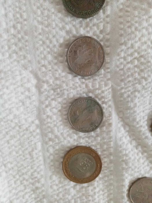 Moedas soltas (portuguesas e não só).