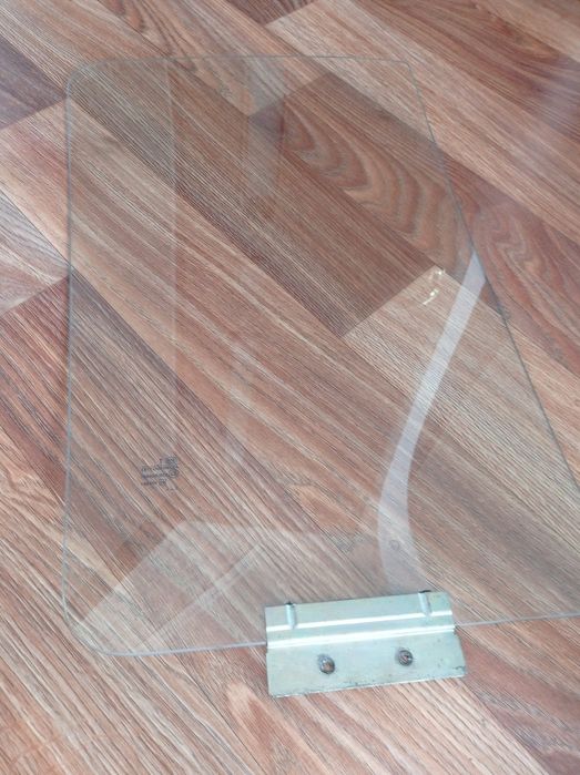 Продам стекла на газель