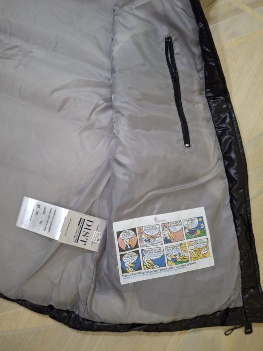 Жилетка Moncler.