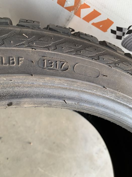(2шт) 225/40R18 Nokian Hakkapeliitta 9 (8,5мм) зимові шиповані шини