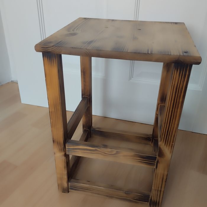 Taboret stołek z drewna rustykalny styl