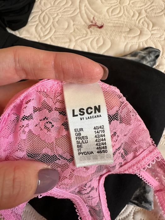 Stringi różowe Lascana 40/42