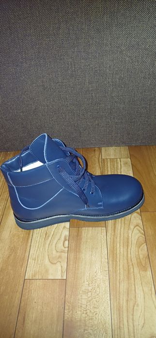 Взуття підліткове