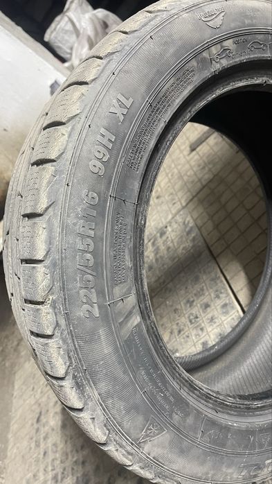 Продам резину 16 (225/55)
