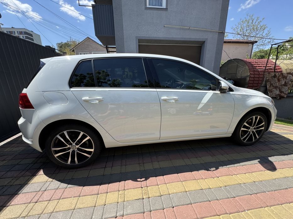 Volkswagen Golf 7 продам