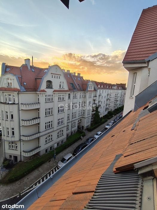 Oryginalny apartament z dużym tarasem