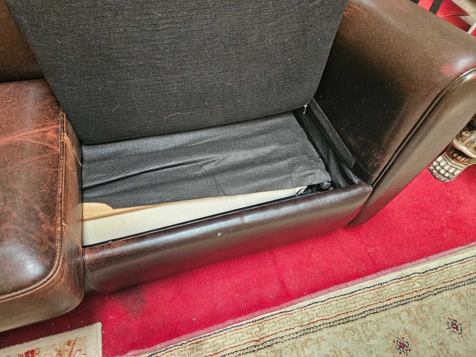 Sofá cama vintage - Couro - óptimo estado geral